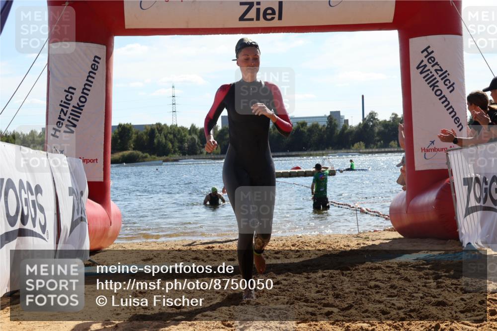 07.09.2025 - 19. Norderstedt Triathlon Luisa Fischer http://msf.ph/oto/8750050 07.09.2025 15:16:51 Schwimmen 941, 957, 1418 meine-sportfotos.de