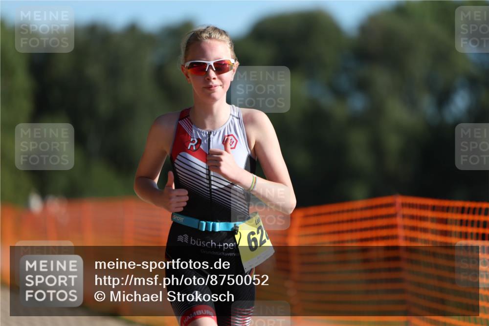 07.09.2025 - 19. Norderstedt Triathlon Michael Strokosch http://msf.ph/oto/8750052 07.09.2025 09:50:41 Laufen 628 meine-sportfotos.de