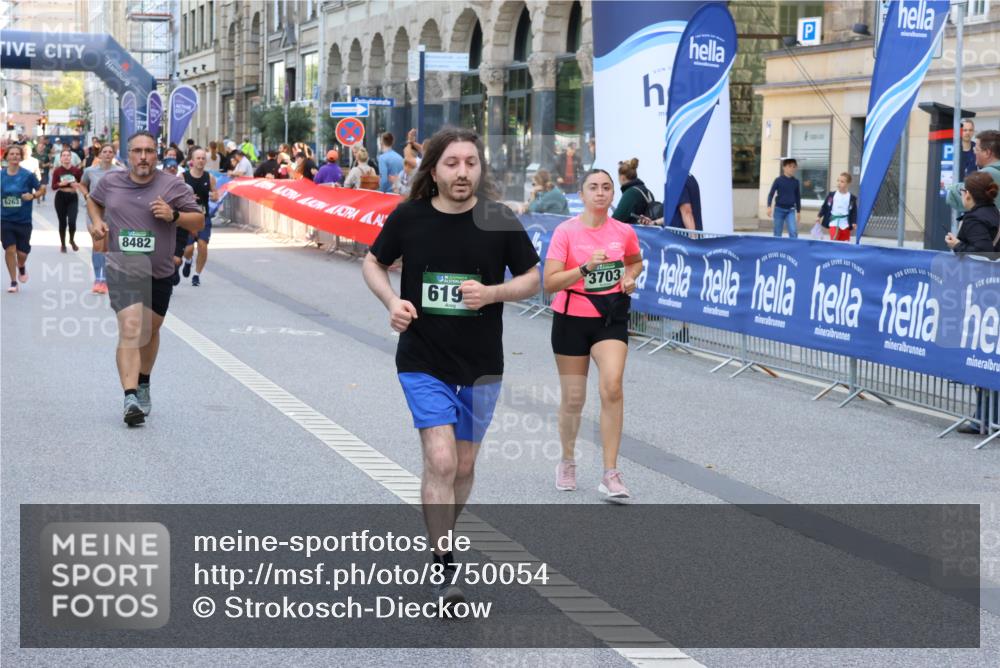 07.09.2025 - BARMER Alsterlauf Strokosch-Dieckow http://msf.ph/oto/8750054 07.09.2025 10:15:44 Ziel 2321, 2343, 2354, 2690, 2943, 2961, 2974, 3061, 3429, 3430, 3621, 3648, 3649, 3742, 3772, 3903, 4221, 4315, 4468, 4538, 4719, 4720, 4768, 5121, 5563, 5756, 8018, 8222, 8313 meine-sportfotos.de