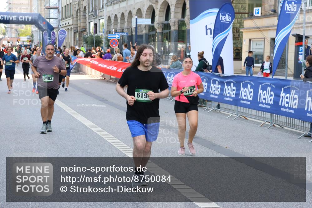 07.09.2025 - BARMER Alsterlauf Strokosch-Dieckow http://msf.ph/oto/8750084 07.09.2025 10:15:44 Ziel 2321, 2343, 2354, 2690, 2943, 2961, 2974, 3061, 3429, 3430, 3621, 3648, 3649, 3742, 3772, 3903, 4221, 4315, 4468, 4538, 4719, 4720, 4768, 5121, 5563, 5756, 8018, 8222, 8313 meine-sportfotos.de
