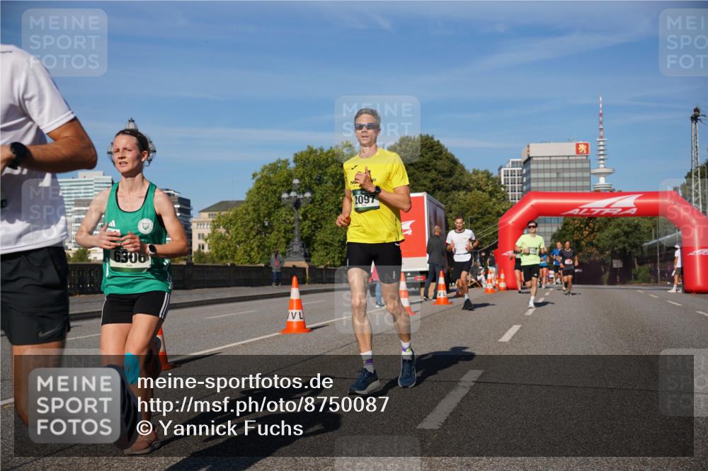 07.09.2025 - BARMER Alsterlauf Yannick Fuchs http://msf.ph/oto/8750087 07.09.2025 09:34:38 Laufen 6300, 2097 meine-sportfotos.de