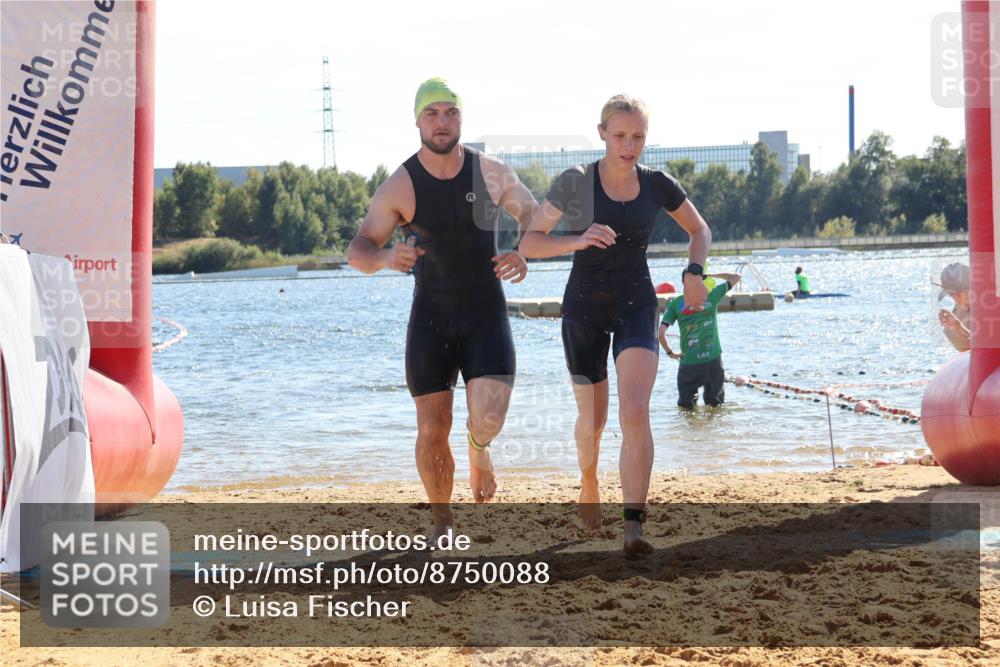 07.09.2025 - 19. Norderstedt Triathlon Luisa Fischer http://msf.ph/oto/8750088 07.09.2025 15:17:02 Schwimmen 875, 912, 941, 957 meine-sportfotos.de