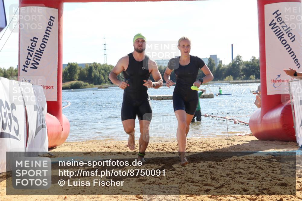 07.09.2025 - 19. Norderstedt Triathlon Luisa Fischer http://msf.ph/oto/8750091 07.09.2025 15:17:02 Schwimmen 875, 912, 941, 957 meine-sportfotos.de