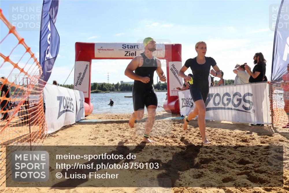 07.09.2025 - 19. Norderstedt Triathlon Luisa Fischer http://msf.ph/oto/8750103 07.09.2025 15:17:03 Schwimmen 875, 912, 957 meine-sportfotos.de