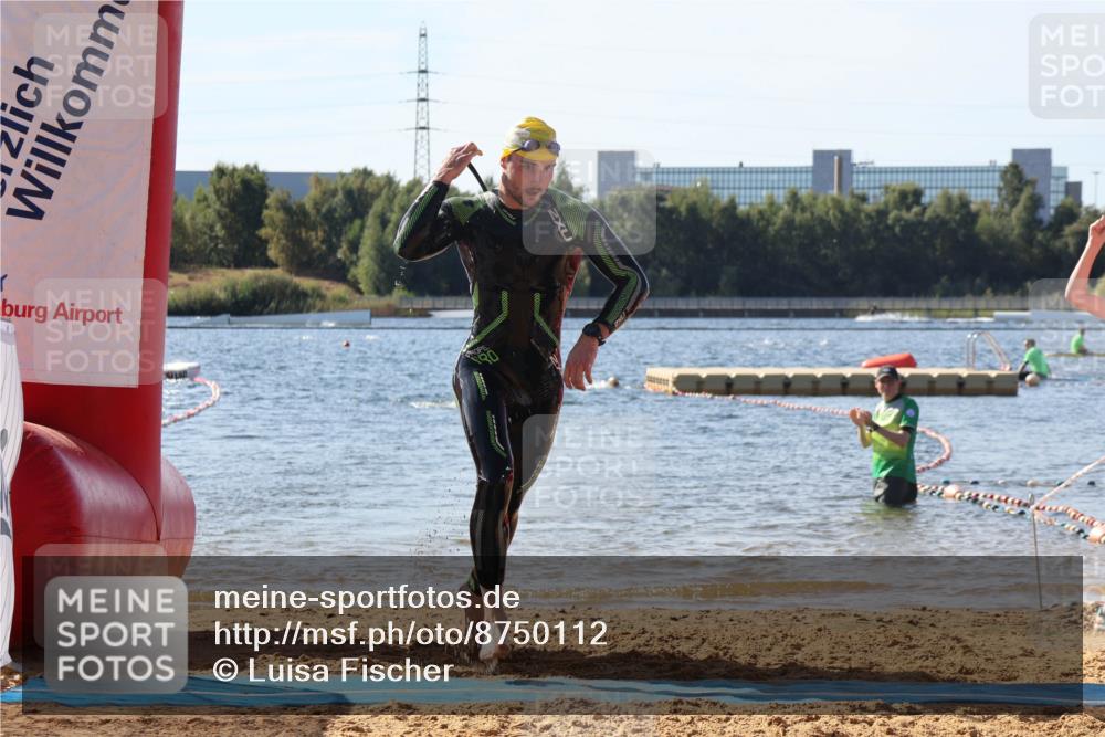07.09.2025 - 19. Norderstedt Triathlon Luisa Fischer http://msf.ph/oto/8750112 07.09.2025 11:13:39 Schwimmen 1383 meine-sportfotos.de