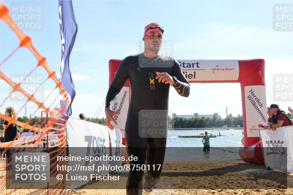07.09.2025 - 19. Norderstedt Triathlon Luisa Fischer http://msf.ph/oto/8750117 07.09.2025 15:17:16 Schwimmen 1458 meine-sportfotos.de