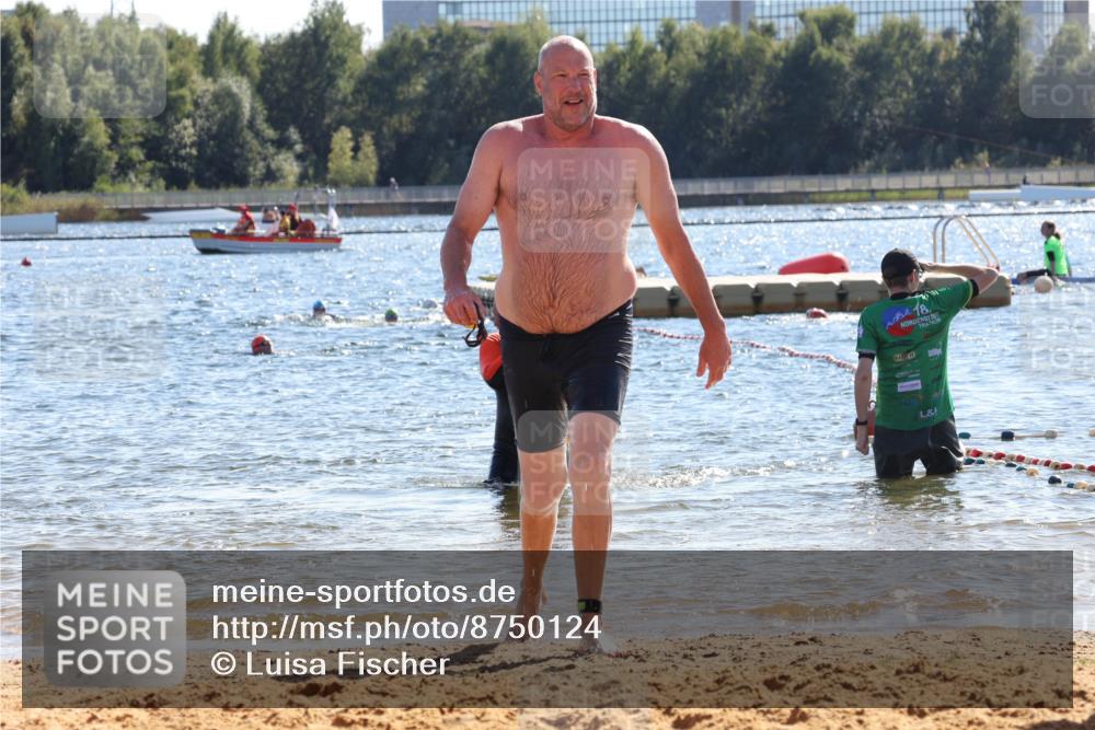07.09.2025 - 19. Norderstedt Triathlon Luisa Fischer http://msf.ph/oto/8750124 07.09.2025 15:18:21 Schwimmen 1516 meine-sportfotos.de