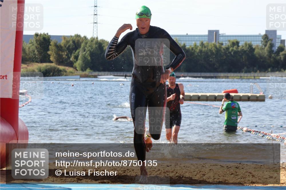 07.09.2025 - 19. Norderstedt Triathlon Luisa Fischer http://msf.ph/oto/8750135 07.09.2025 11:14:12 Schwimmen 746, 787 meine-sportfotos.de