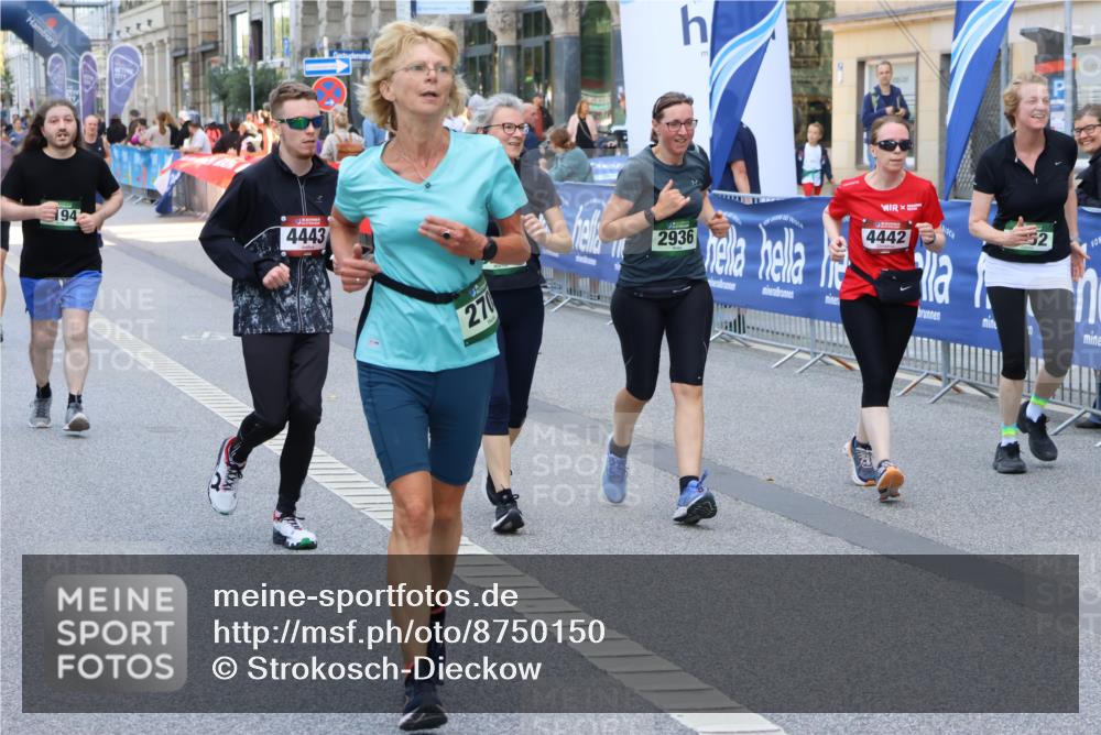 07.09.2025 - BARMER Alsterlauf Strokosch-Dieckow http://msf.ph/oto/8750150 07.09.2025 10:15:41 Ziel 2321, 2343, 2354, 2407, 2690, 2943, 2961, 2974, 3014, 3061, 3429, 3430, 3539, 3621, 3648, 3649, 3742, 3772, 3817, 4221, 4315, 4468, 4538, 4719, 4720, 4768, 5121, 5563, 8222 meine-sportfotos.de