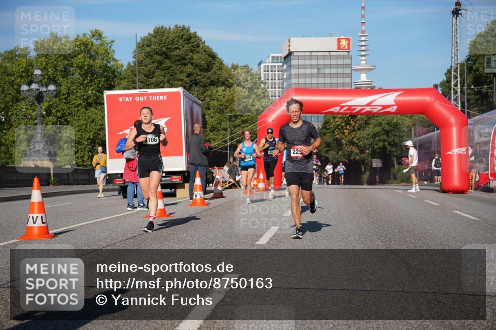 07.09.2025 - BARMER Alsterlauf Yannick Fuchs http://msf.ph/oto/8750163 07.09.2025 09:34:42 Laufen 2106, 828, 225 meine-sportfotos.de