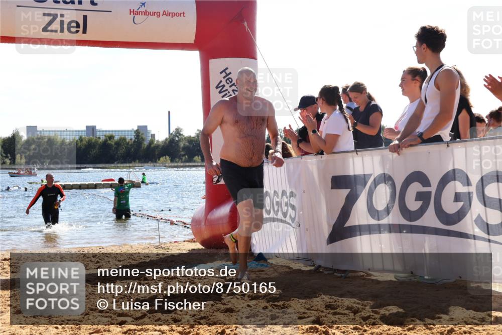07.09.2025 - 19. Norderstedt Triathlon Luisa Fischer http://msf.ph/oto/8750165 07.09.2025 15:18:24 Schwimmen 1516 meine-sportfotos.de