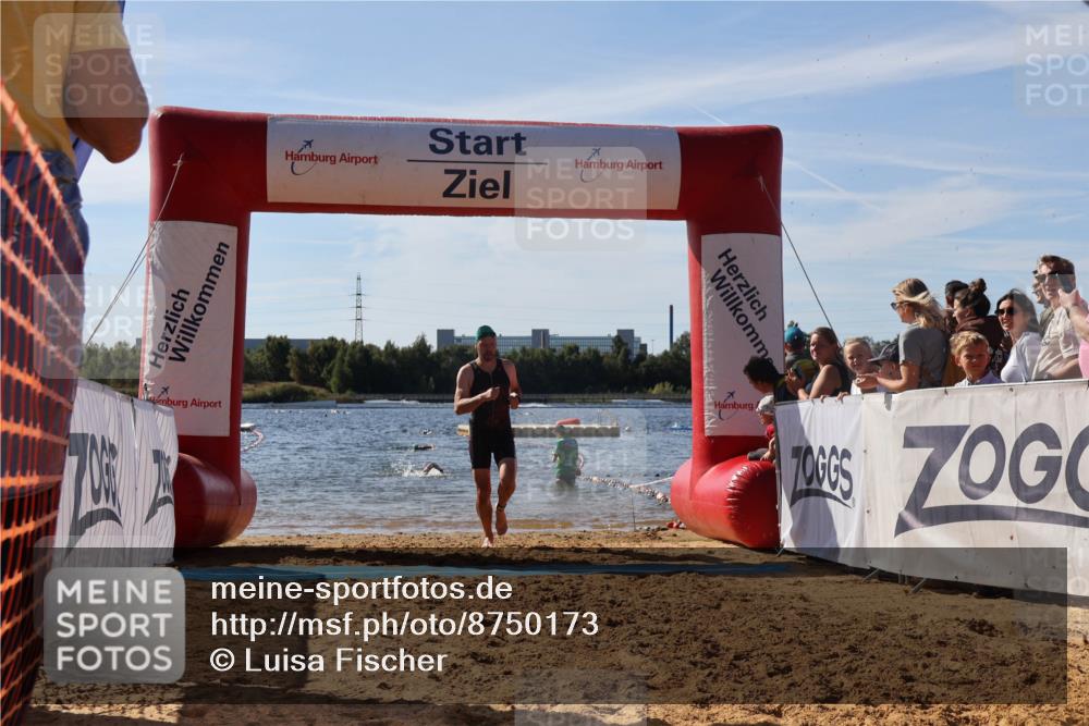 07.09.2025 - 19. Norderstedt Triathlon Luisa Fischer http://msf.ph/oto/8750173 07.09.2025 11:14:15 Schwimmen 746, 787 meine-sportfotos.de