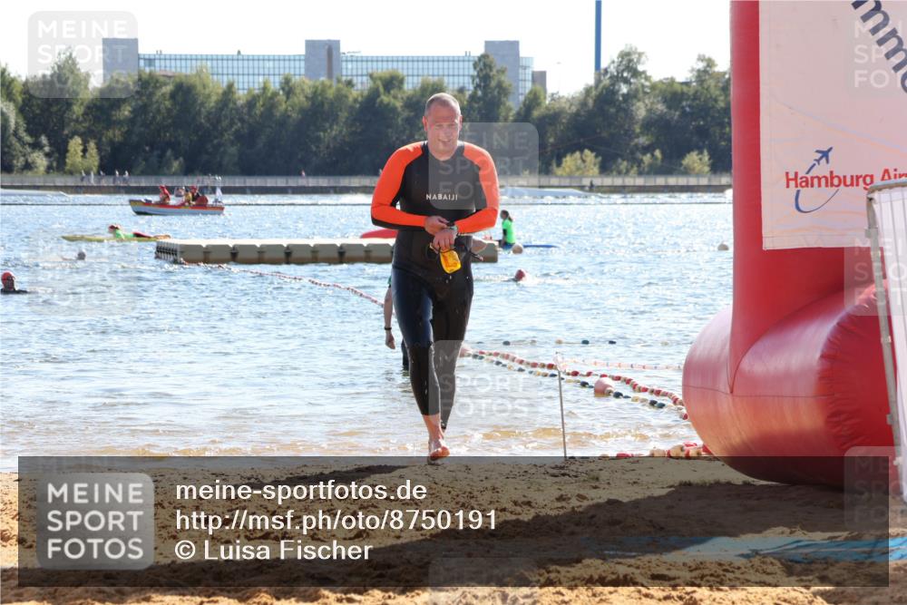 07.09.2025 - 19. Norderstedt Triathlon Luisa Fischer http://msf.ph/oto/8750191 07.09.2025 15:18:29 Schwimmen 381, 1516 meine-sportfotos.de
