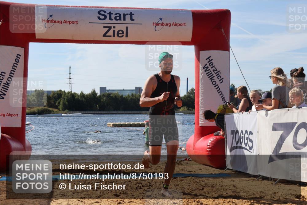 07.09.2025 - 19. Norderstedt Triathlon Luisa Fischer http://msf.ph/oto/8750193 07.09.2025 11:14:17 Schwimmen 746, 787 meine-sportfotos.de