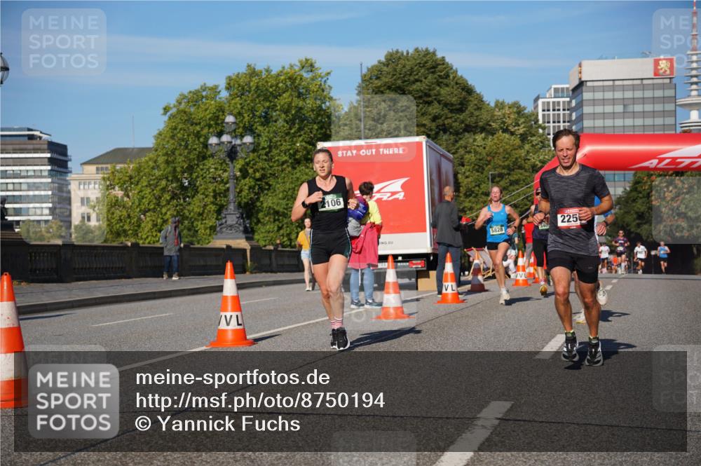 07.09.2025 - BARMER Alsterlauf Yannick Fuchs http://msf.ph/oto/8750194 07.09.2025 09:34:42 Laufen 2106, 5828, 3405, 225 meine-sportfotos.de