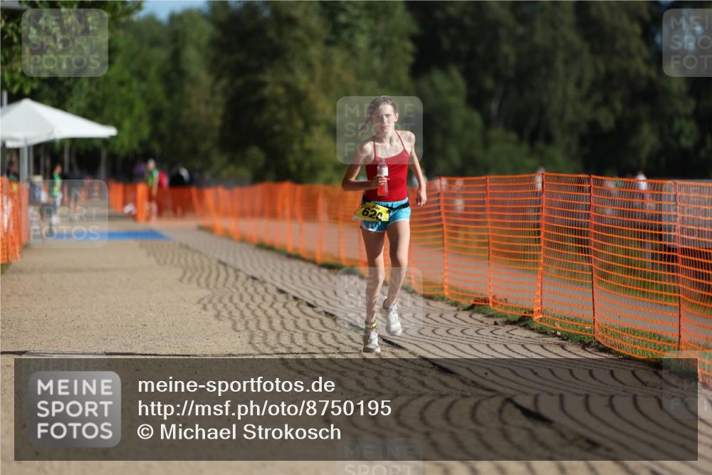 07.09.2025 - 19. Norderstedt Triathlon Michael Strokosch http://msf.ph/oto/8750195 07.09.2025 09:52:45 Laufen 620 meine-sportfotos.de