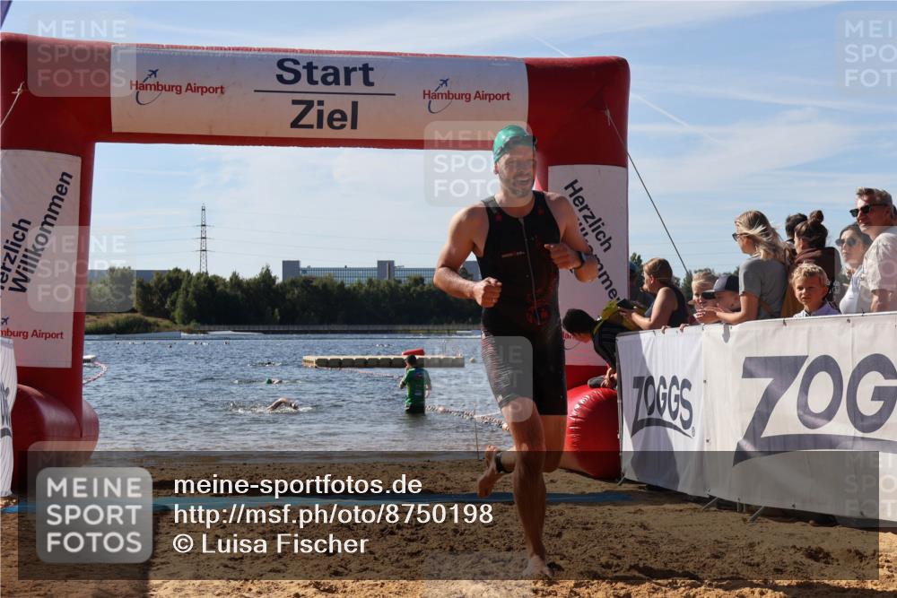 07.09.2025 - 19. Norderstedt Triathlon Luisa Fischer http://msf.ph/oto/8750198 07.09.2025 11:14:17 Schwimmen 746, 787 meine-sportfotos.de