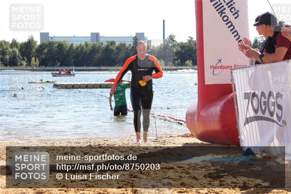 07.09.2025 - 19. Norderstedt Triathlon Luisa Fischer http://msf.ph/oto/8750203 07.09.2025 15:18:30 Schwimmen 381, 1516 meine-sportfotos.de
