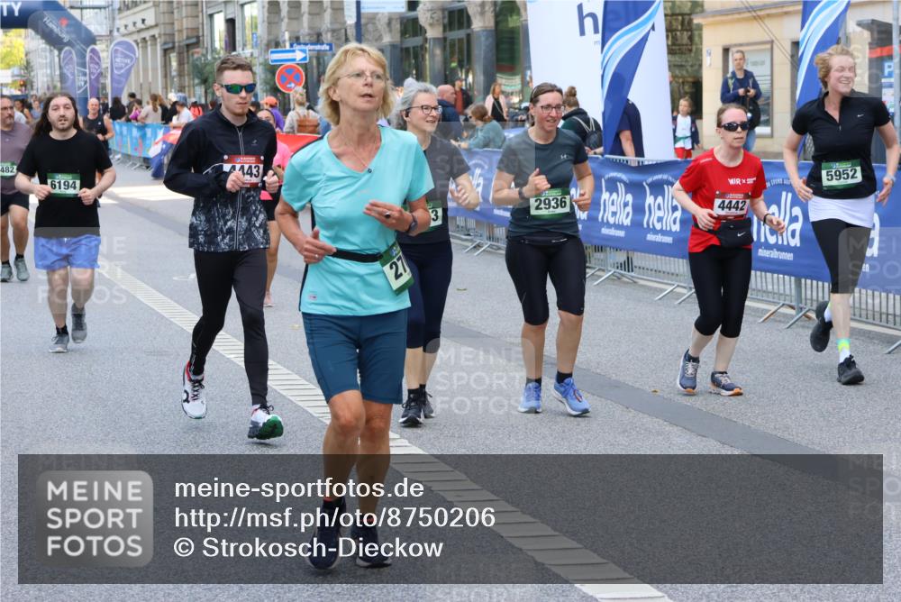 07.09.2025 - BARMER Alsterlauf Strokosch-Dieckow http://msf.ph/oto/8750206 07.09.2025 10:15:41 Ziel 2321, 2343, 2354, 2407, 2690, 2943, 2961, 2974, 3014, 3061, 3429, 3430, 3539, 3621, 3648, 3649, 3742, 3772, 3817, 4221, 4315, 4468, 4538, 4719, 4720, 4768, 5121, 5563, 8222 meine-sportfotos.de