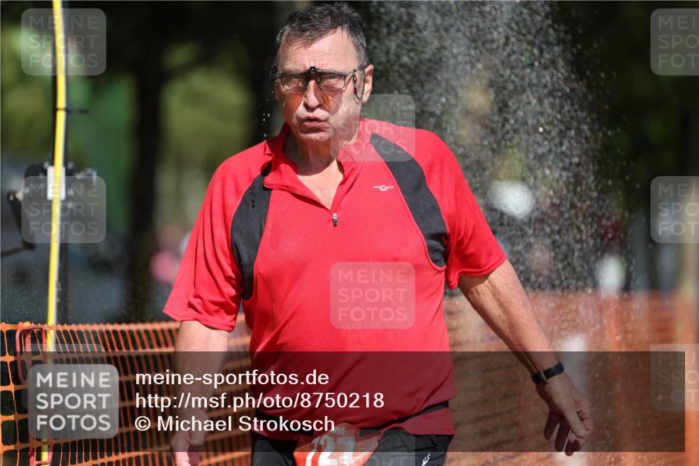 07.09.2025 - 19. Norderstedt Triathlon Michael Strokosch http://msf.ph/oto/8750218 07.09.2025 12:42:53 Laufen 727 meine-sportfotos.de