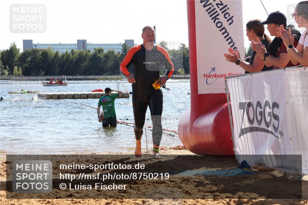 07.09.2025 - 19. Norderstedt Triathlon Luisa Fischer http://msf.ph/oto/8750219 07.09.2025 15:18:31 Schwimmen 381, 1516 meine-sportfotos.de