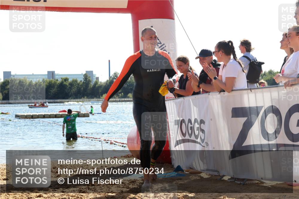 07.09.2025 - 19. Norderstedt Triathlon Luisa Fischer http://msf.ph/oto/8750234 07.09.2025 15:18:34 Schwimmen 381, 1516 meine-sportfotos.de
