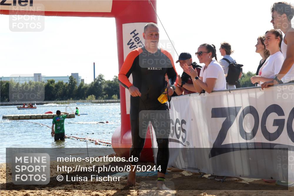 07.09.2025 - 19. Norderstedt Triathlon Luisa Fischer http://msf.ph/oto/8750244 07.09.2025 15:18:34 Schwimmen 381, 1516 meine-sportfotos.de