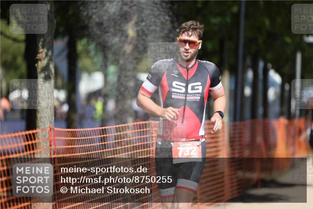07.09.2025 - 19. Norderstedt Triathlon Michael Strokosch http://msf.ph/oto/8750255 07.09.2025 12:43:09 Laufen 732, 1294, 1351 meine-sportfotos.de