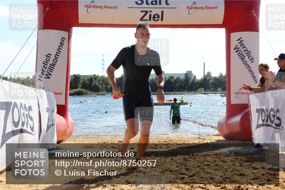 07.09.2025 - 19. Norderstedt Triathlon Luisa Fischer http://msf.ph/oto/8750257 07.09.2025 15:19:03 Schwimmen 372 meine-sportfotos.de