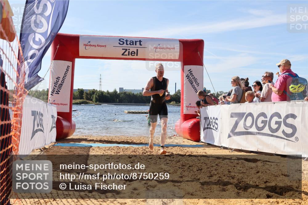 07.09.2025 - 19. Norderstedt Triathlon Luisa Fischer http://msf.ph/oto/8750259 07.09.2025 11:14:29 Schwimmen 154 meine-sportfotos.de