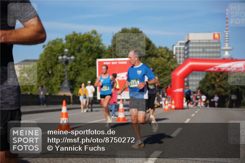 07.09.2025 - BARMER Alsterlauf Yannick Fuchs http://msf.ph/oto/8750272 07.09.2025 09:34:44 Laufen 5583 meine-sportfotos.de