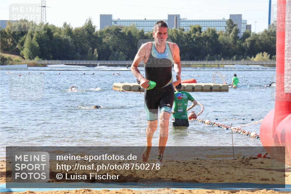 07.09.2025 - 19. Norderstedt Triathlon Luisa Fischer http://msf.ph/oto/8750278 07.09.2025 11:14:46 Schwimmen 1332 meine-sportfotos.de