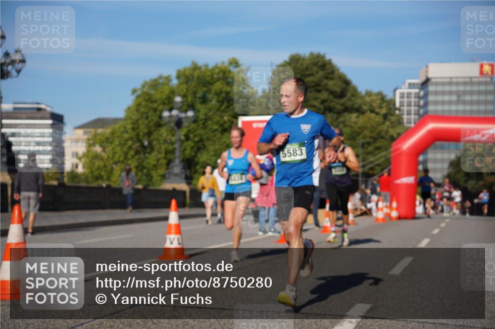 07.09.2025 - BARMER Alsterlauf Yannick Fuchs http://msf.ph/oto/8750280 07.09.2025 09:34:45 Laufen 5583 meine-sportfotos.de