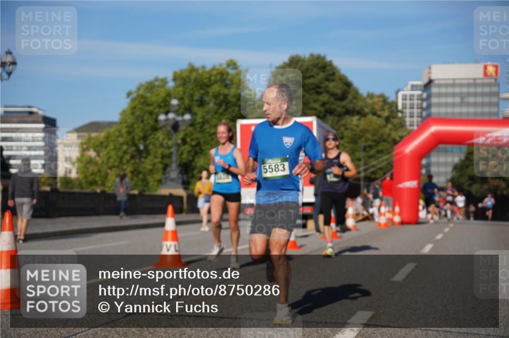 07.09.2025 - BARMER Alsterlauf Yannick Fuchs http://msf.ph/oto/8750286 07.09.2025 09:34:45 Laufen 5583 meine-sportfotos.de