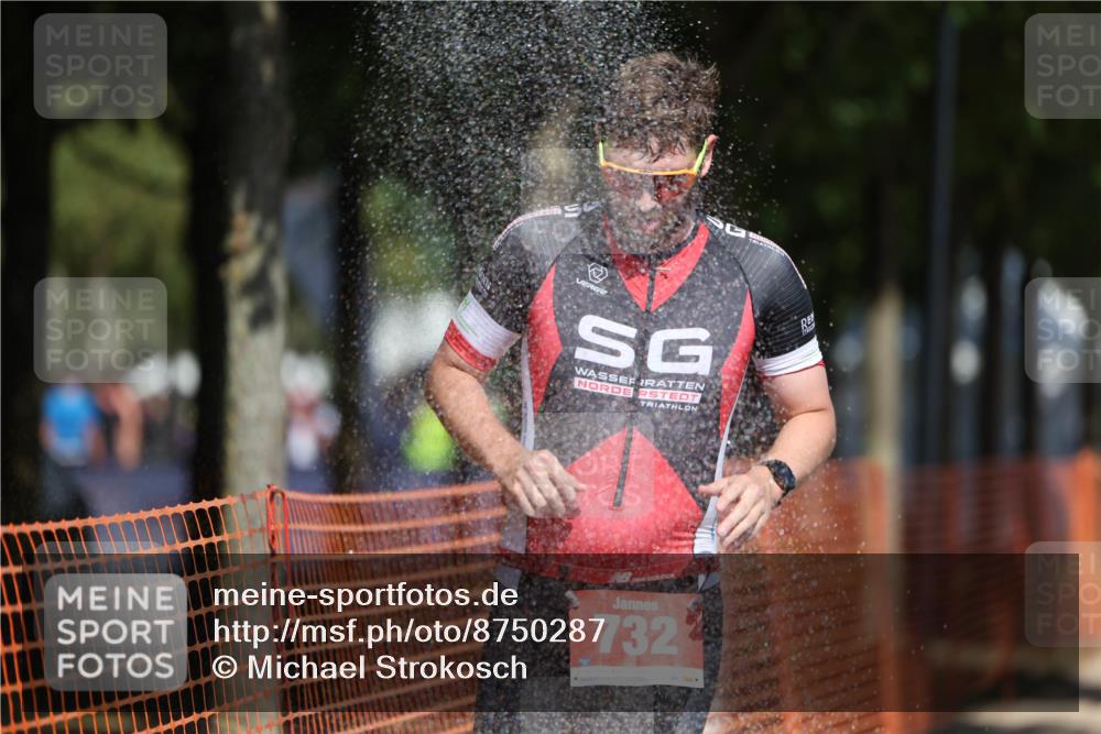07.09.2025 - 19. Norderstedt Triathlon Michael Strokosch http://msf.ph/oto/8750287 07.09.2025 12:43:10 Laufen 732, 818, 1294, 1351, 1379 meine-sportfotos.de