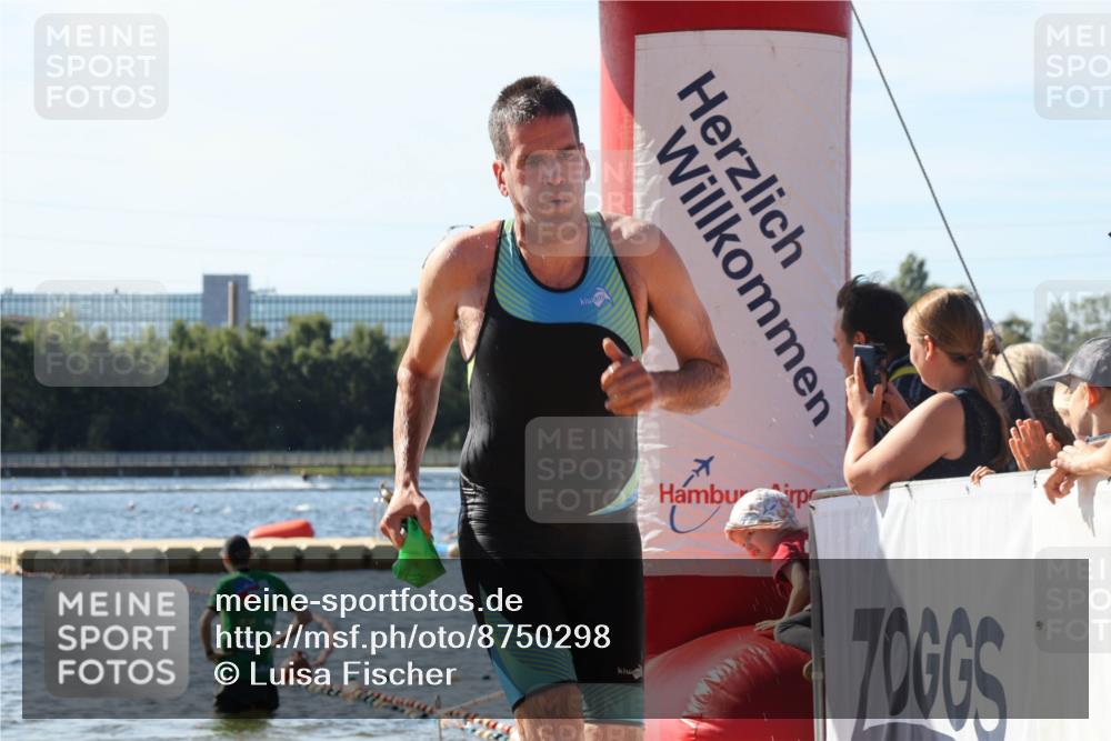 07.09.2025 - 19. Norderstedt Triathlon Luisa Fischer http://msf.ph/oto/8750298 07.09.2025 11:14:48 Schwimmen 1332 meine-sportfotos.de