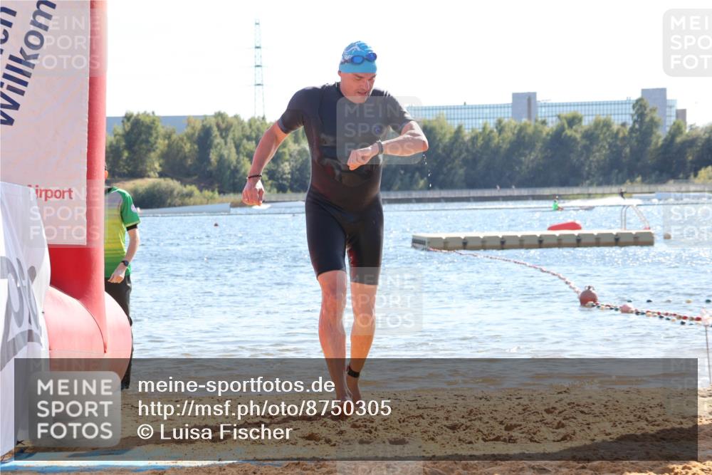 07.09.2025 - 19. Norderstedt Triathlon Luisa Fischer http://msf.ph/oto/8750305 07.09.2025 15:19:34 Schwimmen 371, 386, 1452 meine-sportfotos.de