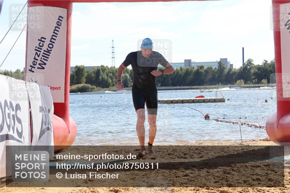 07.09.2025 - 19. Norderstedt Triathlon Luisa Fischer http://msf.ph/oto/8750311 07.09.2025 15:19:34 Schwimmen 371, 386, 1452 meine-sportfotos.de