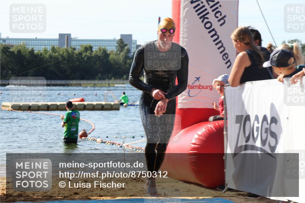 07.09.2025 - 19. Norderstedt Triathlon Luisa Fischer http://msf.ph/oto/8750312 07.09.2025 11:15:07 Schwimmen 819 meine-sportfotos.de