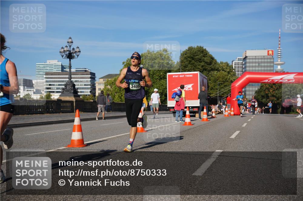 07.09.2025 - BARMER Alsterlauf Yannick Fuchs http://msf.ph/oto/8750333 07.09.2025 09:34:47 Laufen 3405 meine-sportfotos.de