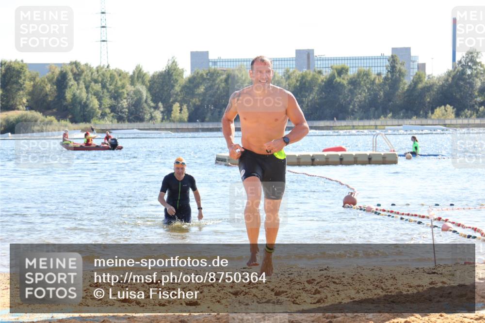 07.09.2025 - 19. Norderstedt Triathlon Luisa Fischer http://msf.ph/oto/8750364 07.09.2025 15:23:46 Schwimmen 1448 meine-sportfotos.de