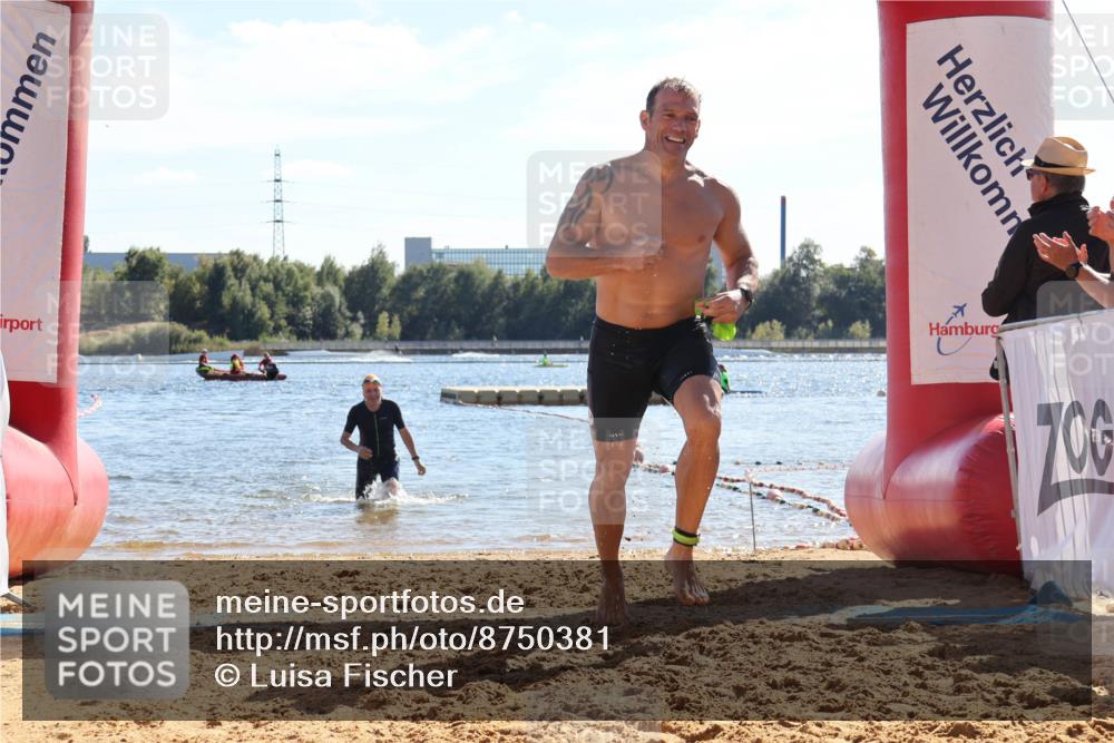 07.09.2025 - 19. Norderstedt Triathlon Luisa Fischer http://msf.ph/oto/8750381 07.09.2025 15:23:48 Schwimmen 1448 meine-sportfotos.de