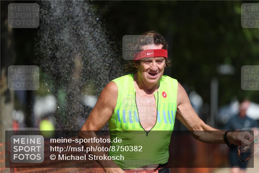 07.09.2025 - 19. Norderstedt Triathlon Michael Strokosch http://msf.ph/oto/8750382 07.09.2025 12:43:14 Laufen 818, 1294, 1351, 1379 meine-sportfotos.de