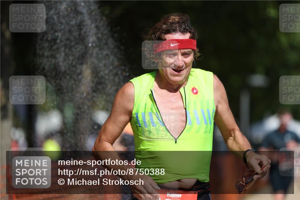 07.09.2025 - 19. Norderstedt Triathlon Michael Strokosch http://msf.ph/oto/8750388 07.09.2025 12:43:14 Laufen 818, 1294, 1351, 1379 meine-sportfotos.de