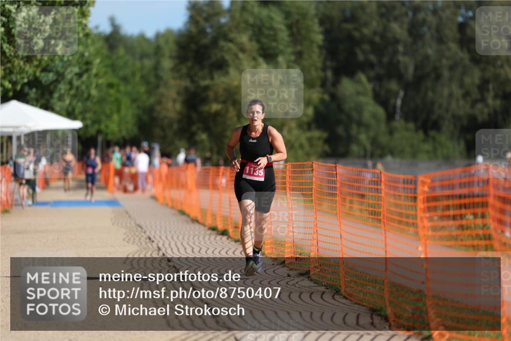 07.09.2025 - 19. Norderstedt Triathlon Michael Strokosch http://msf.ph/oto/8750407 07.09.2025 10:29:56 Laufen 1135 meine-sportfotos.de