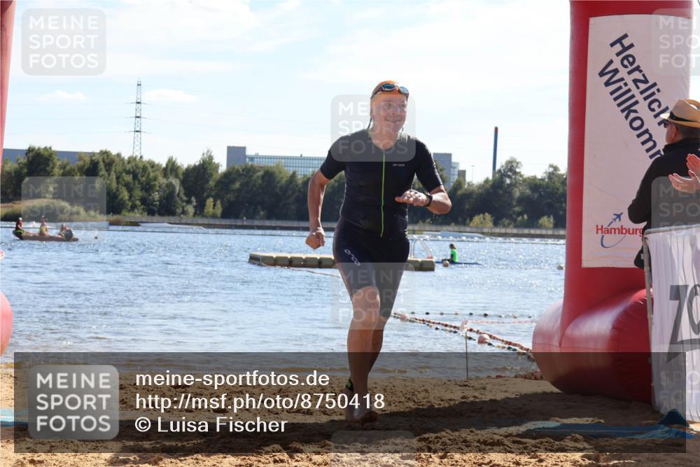 07.09.2025 - 19. Norderstedt Triathlon Luisa Fischer http://msf.ph/oto/8750418 07.09.2025 15:23:56 Schwimmen 1437, 1448 meine-sportfotos.de