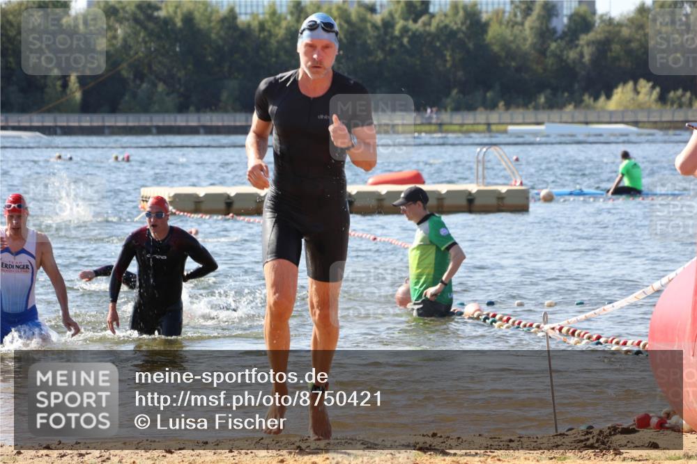 07.09.2025 - 19. Norderstedt Triathlon Luisa Fischer http://msf.ph/oto/8750421 07.09.2025 11:15:48 Schwimmen 237, 768, 1258, 1333 meine-sportfotos.de