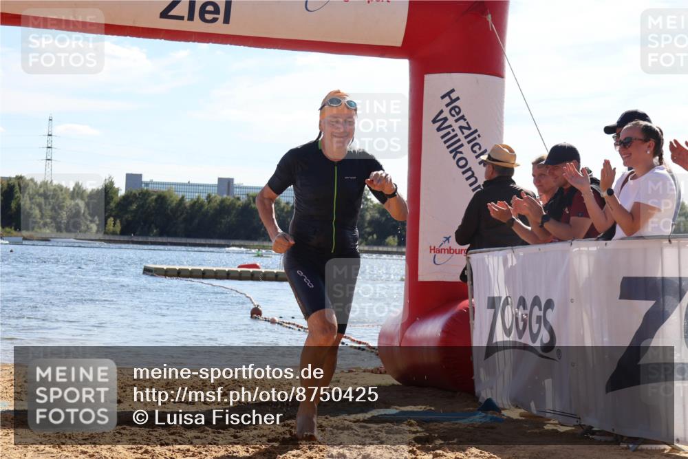 07.09.2025 - 19. Norderstedt Triathlon Luisa Fischer http://msf.ph/oto/8750425 07.09.2025 15:23:57 Schwimmen 1437, 1448 meine-sportfotos.de
