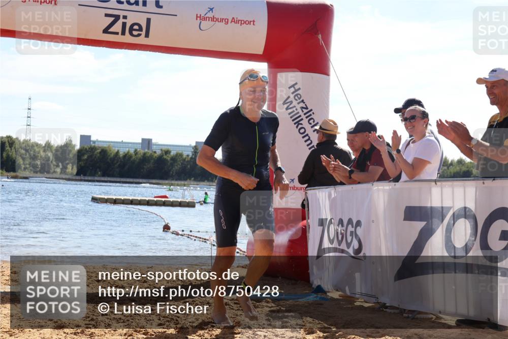07.09.2025 - 19. Norderstedt Triathlon Luisa Fischer http://msf.ph/oto/8750428 07.09.2025 15:23:57 Schwimmen 1437, 1448 meine-sportfotos.de