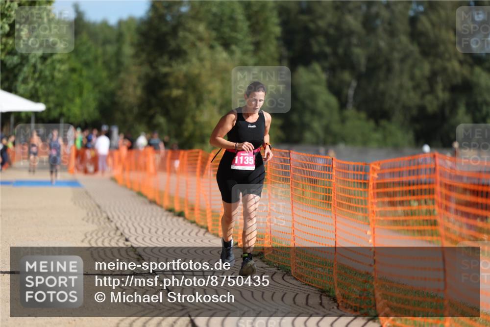 07.09.2025 - 19. Norderstedt Triathlon Michael Strokosch http://msf.ph/oto/8750435 07.09.2025 10:29:57 Laufen 1135 meine-sportfotos.de